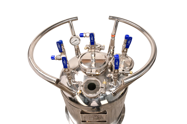 Xtractor Depot - 312lb ASME Non-Jacketed Solvent Tank | V1 | Assembled