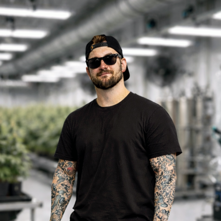 Xtractor Depot - XD Sunglasses W Model